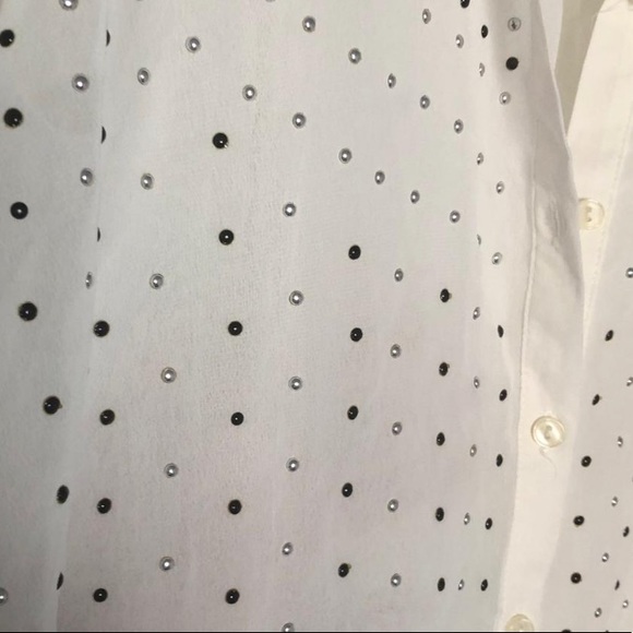 White collared blouse - Picture 5 of 5